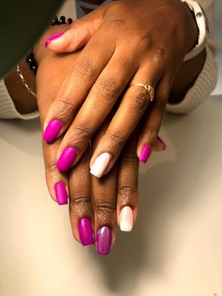 Salon de Manucure Entre Copines 0