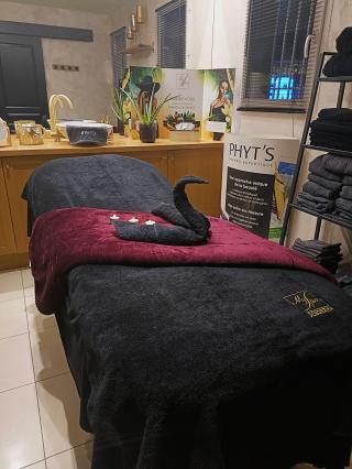 Salon de Manucure L'institut de Beauté 0