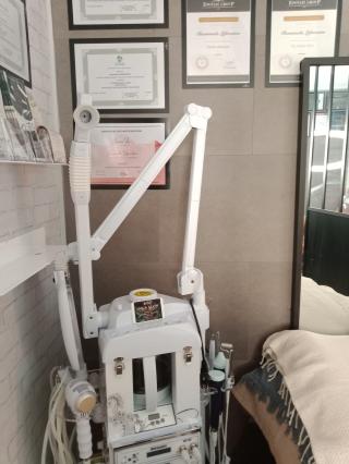 Salon de Manucure BOO INK AND GLOW 2