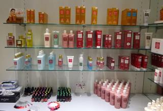 Salon de Manucure Parfum Centre de Soins Stéphanie 0