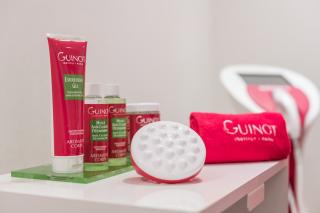 Salon de Manucure Institut Guinot 0