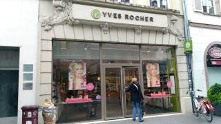 Salon de Manucure Yves Rocher 1