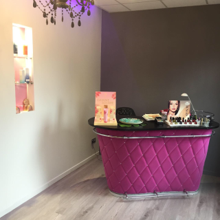 Salon de Manucure A L'essenci’elle Clermont-Ferrand 0