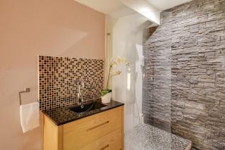 Salon de Manucure Mademoiselle Relax Jeanne D'arc 0