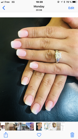 Salon de Manucure Vési Nails 0