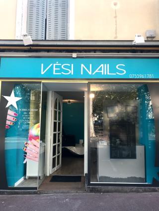 Salon de Manucure Vési Nails 0