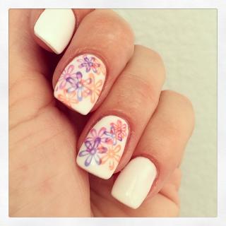 Salon de Manucure IS BEAUTY 0