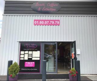 Salon de Manucure Beauté Coiffure Esthétique Barbier 0