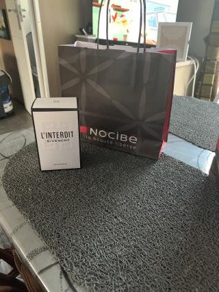 Salon de Manucure Nocibé 1