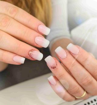 Salon de Manucure Les ongles d'Anaïs 0