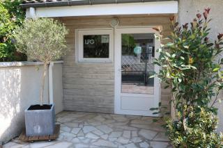 Salon de Manucure Chez L institut 0