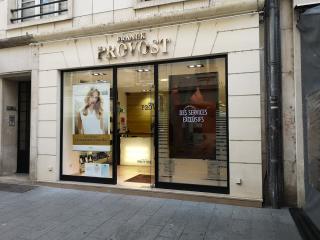 Salon de Manucure Franck Provost - Coiffeur Orléans 2