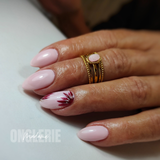 Salon de Manucure Madame Onglerie 2