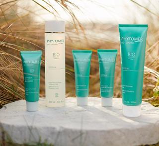 Salon de Manucure Roses Poudrées Epinal 0