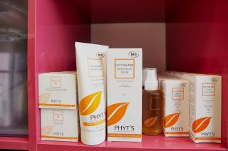 Salon de Manucure Cabinet esthéticienne - Saint Maur des Fossés - Isanaturelle 0