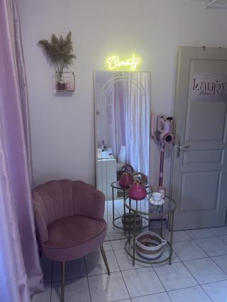 Salon de Manucure Laury Beauty 0
