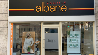 Salon de Manucure CAMILLE ALBANE PERIGUEUX,coiffeur,coloriste,maquilleur 0