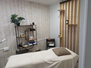 Salon de Manucure Centre Bien Être Bessens 0