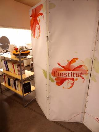 Salon de Manucure l'institut 0