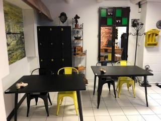 Salon de Manucure DERMO ACADEMIE 0