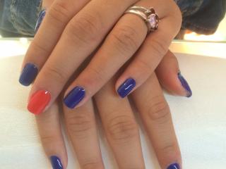 Salon de Manucure Main D'argent 0