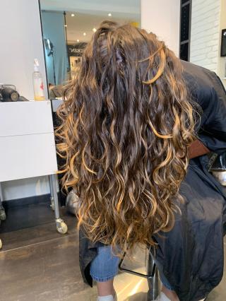 Salon de Manucure Alexandre Henry 0