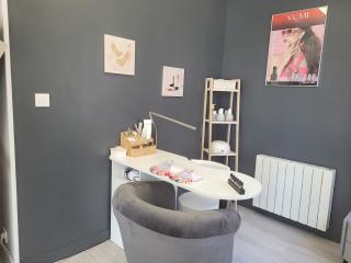 Salon de Manucure Aqua Manda - Institut de beauté dans l'Orne 0