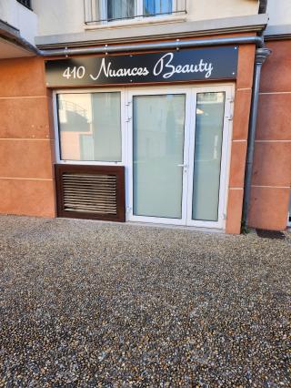 Salon de Manucure 410 Nuances Beauty 0