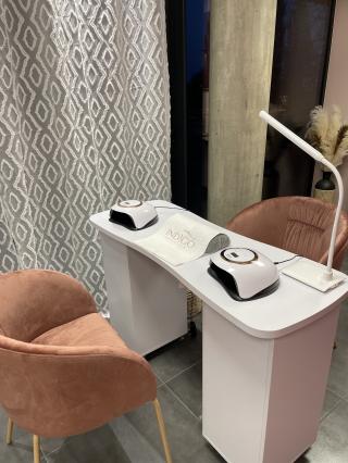 Salon de Manucure L’institut 166 0