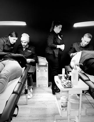 Salon de Manucure Hassia Studio Beauty - Formation & Prestations Esthétiques 0