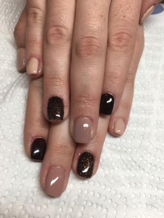 Salon de Manucure Le Boudoir de Gigi ( Onglerie Spécialisée en Gel, Dressing, Vente de bijoux et accessoires) 0