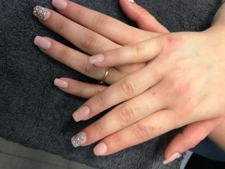 Salon de Manucure BELLE et BIEN esthétique indienne 0