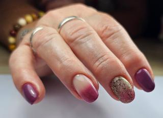 Salon de Manucure Design'nails , extension de cils nolwenn 0