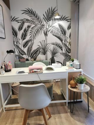 Salon de Manucure Basic Beauty 0