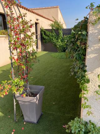 Salon de Manucure Dermo Lifting center 1