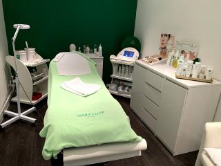 Salon de Manucure Institut Maison de Beauté 0