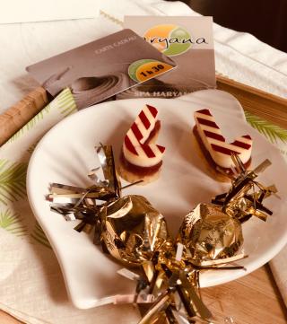 Salon de Manucure Haryana 0