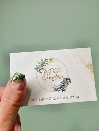 Salon de Manucure La Petite Onglerie 0