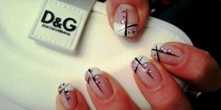 Salon de Manucure Des Ongles aux Poils 2