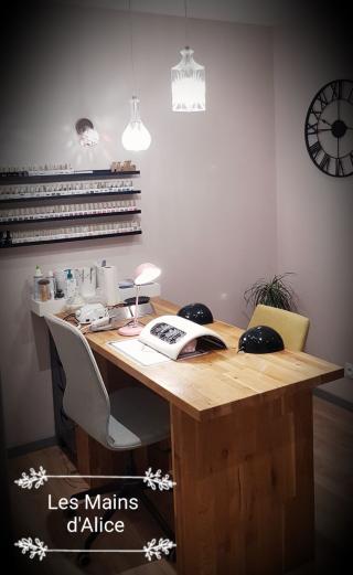 Salon de Manucure Les Mains d Alice 0