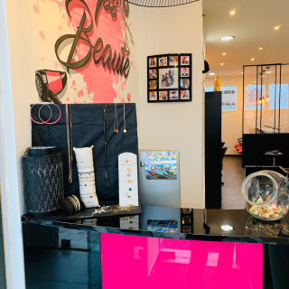 Salon de Manucure D'Lyss Beauté 0