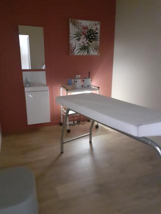 Salon de Manucure L'Institut by Spa les 5 Sens 0