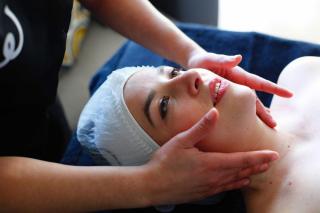 Salon de Manucure Christelle - Esthéticienne à domicile - Wecasa Beauté 0