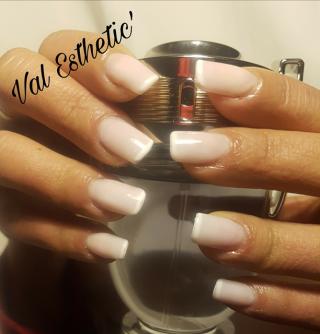 Salon de Manucure Val Esthetic' beaute estheticienne epilation pose de cils manucure et pedicure 0