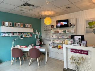 Salon de Manucure Esthetic Center 0