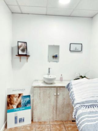 Salon de Manucure L’instant by Maéva 0