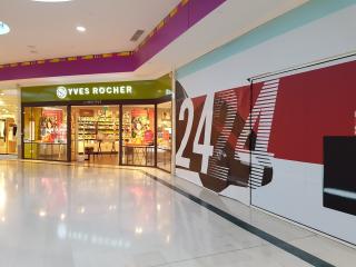 Salon de Manucure Yves Rocher 0