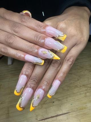 Salon de Manucure Institut Parisian Beauty 0