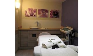 Salon de Manucure Yves Rocher 0