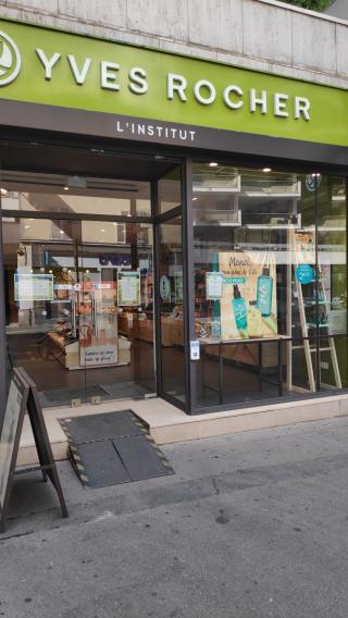 Salon de Manucure Yves Rocher 0